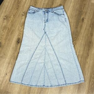 Paccin Denim Maxi Skirt Light wash size 8